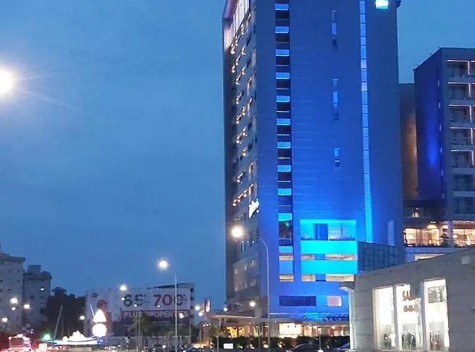 Kyri's Place Appartamento Larnaca