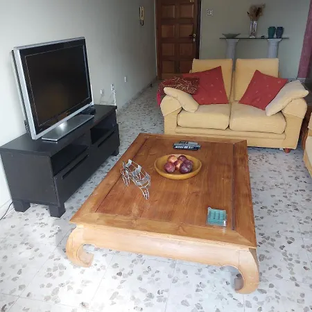 דירה Kyri's Place