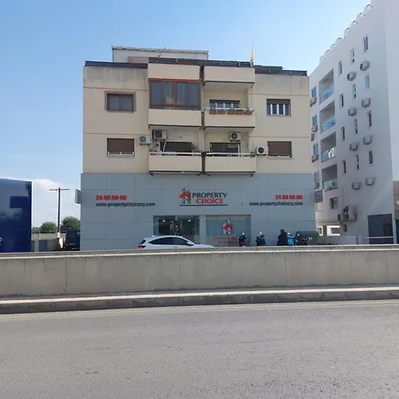 Kyri's Place Apartament Larnaca